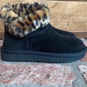 Koolaburra by UGG Dezi Mini Cheetah Black Suede Boots.